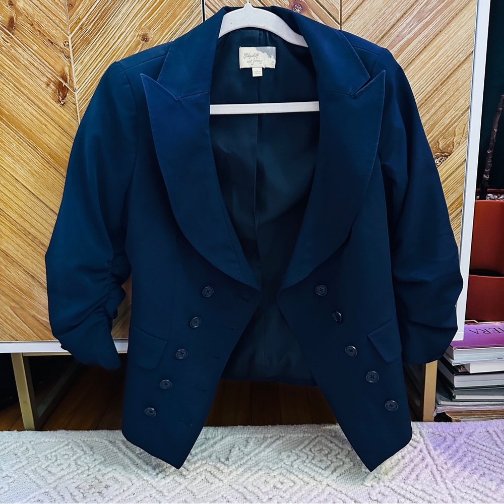 Fitted Feminine Double Breasted Blazer